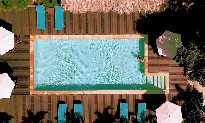 Las Vegas House | Best in Vegas!7 Bedroom/12 beds -Sauna, Jacuzzi, Tropical, Golf, CLOSE TO STRIP!