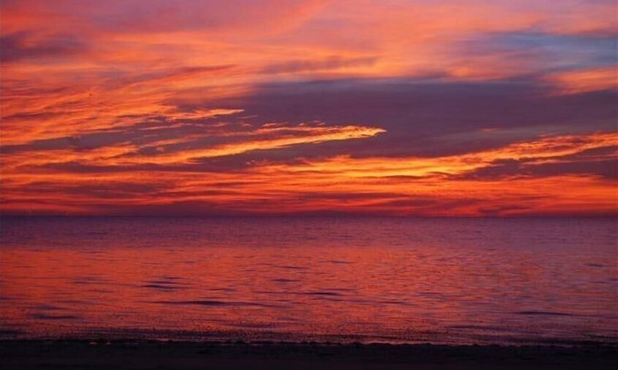 Oostburg House | BEST LAKE HOUSE, BEST BEACH HOUSE Lake Michigan, relaxing!