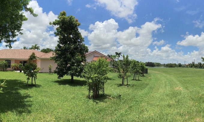 Homestead House | Best location to explore South Florida & the Florida Keys.