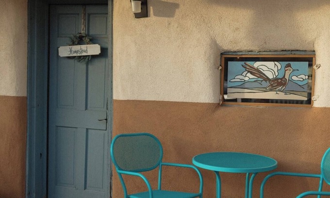 Old Town House | Best Location/Walkable Neighborhood/Gated Parking