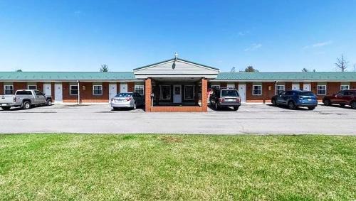 Hawk Run Hotel | Best Travel Inn Philipsburg