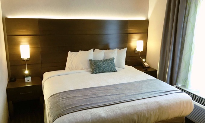 Lake Charles Hotel | Best Western Plus Prien Lake Hotel & Suites - Lake Charles