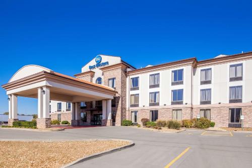 Hazelwood Hotel | Best Western St. Louis Airport North Hotel & Suites