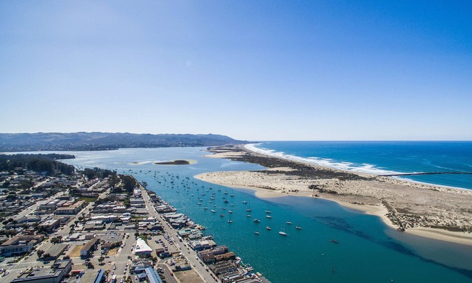 Morro Bay Hotel | Best Western Tradewinds