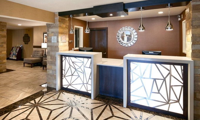 Woodland Hotel | Best Western Woodland Inn