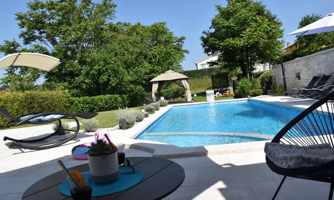 Sveti Petar u Sumi Villa | Bestes Angebot für Last-minute-buchung,check In-check Out-flexible !