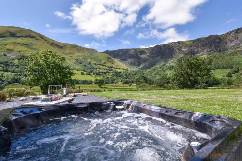 Mawddwy House | Beudy Erwr March