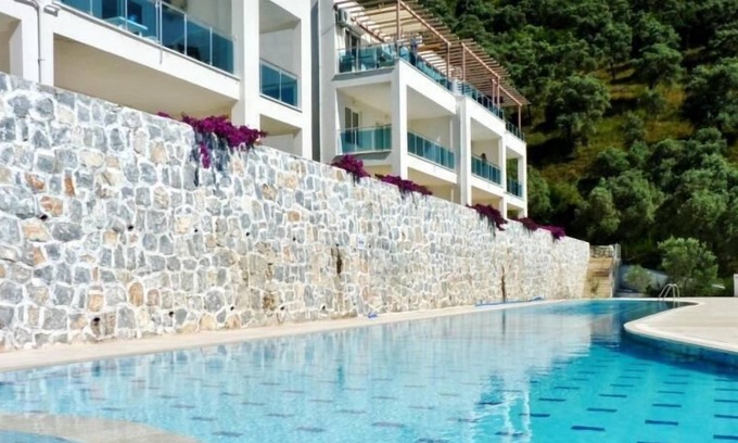 Gulluk Apartment | Beutiful well kept complex, close to beach, in a peaceful location.