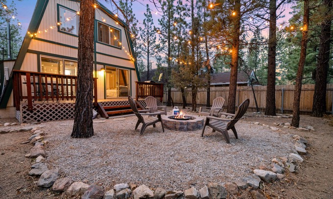 Woodlands Cabin | Big Bear Den - AC, Large Fenced Yard, Swing Set, Fire Pit