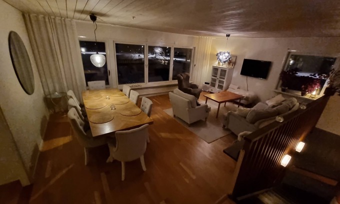 Ostersund House | Big House in Östersund, Double Garage Connected to the House, Near Storsjocuppen