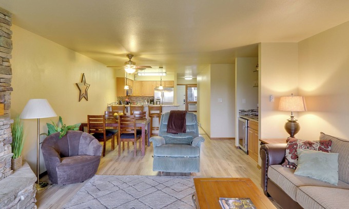 Bigfork Condo | Bigfork Condo w/Hot Tub Access, By Lake!