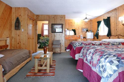 Wapiti Hotel | Bill Cody Ranch