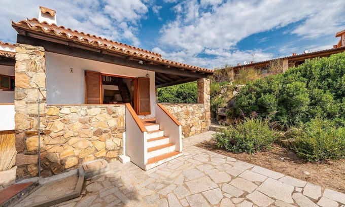 Pittulongu Apartment | BILO CARAIBI 2: lovely vacation home in villa just 150 meters from the sea