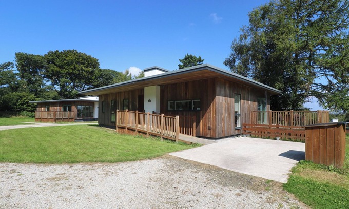 Truro Cottage | BIRCH, with open fire in Truro