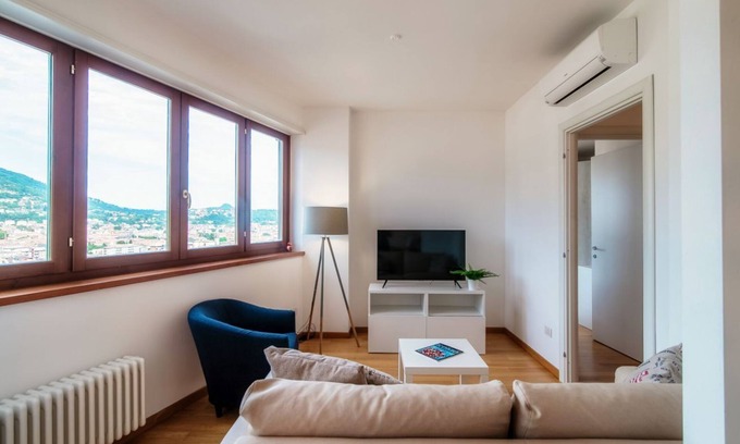 Como Apartment | Bird's Eye View - My Home In Como