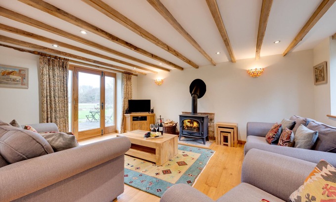 Hastings House | Birdsong Barn - Two Bedroom House, Sleeps 4
