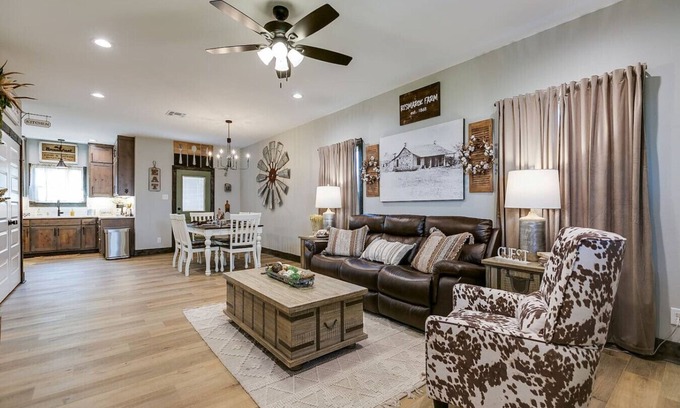 San Angelo House | Bismarck Farm! 2 BR/2.5 BA/New!