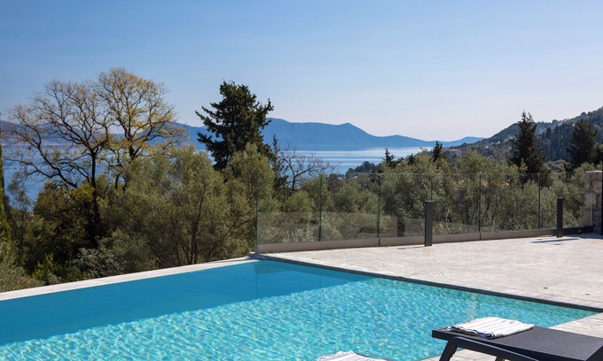 Spanokhorion Villa | BITTER ALMOND TREES VILLAS - Stylish villa, sea views 1000m from Nikiana & Beach