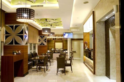 Manado City Centre Hotel | Biz Boulevard Hotel