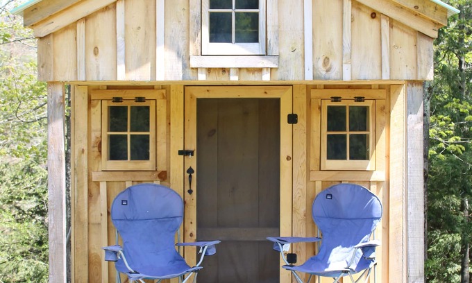 Fletcher Cabin | Black Creek's Maple Nature Escape