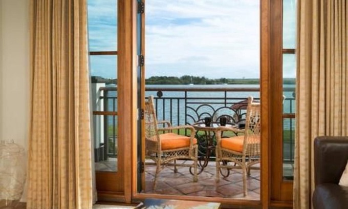 New Smyrna Beach Bed & Breakfast | Black Dolphin Inn