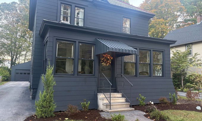 Ballston Spa House | Blackbird Retreat - 4-bedrooms sleeps 6 full house