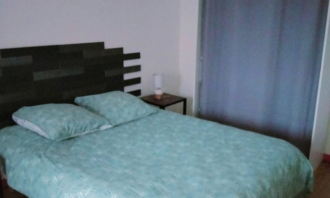 Cartelegue Cottage | Blayais self-catering cottage with swimming poolPets accepted