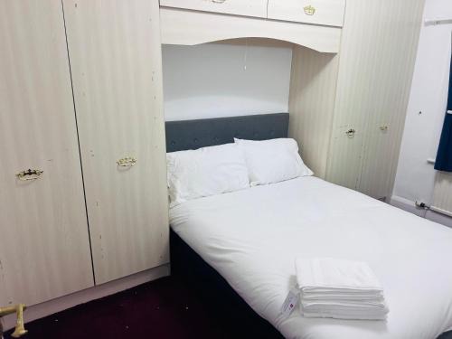 Radcliffe House | Blissful Room