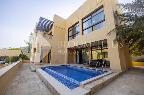 Al Kubus Villa | Bloomfields 3Br Villa wz Private Pool and Beach Access Fujairah