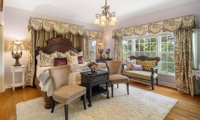 Fort Smith House | Blooming Garden with king size bed, smart tv, private bath, game room and more!