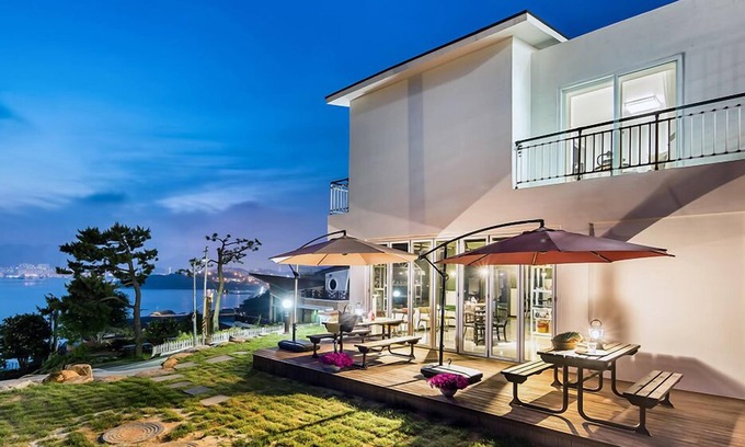 Dolsan-eup Hotel | Blooming Pension