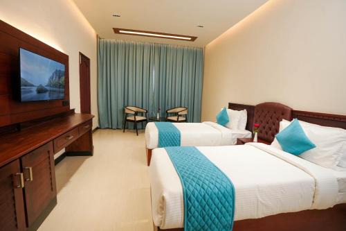 Peroorkada Hotel | Blue Castle