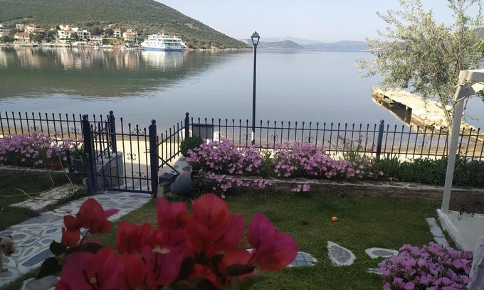 Steni Dirfyos House | Blue Dreams