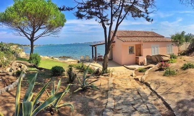 La Maddalena Villa | Blue Eden Nest - paradise just a metre from the sea in a private pine forest