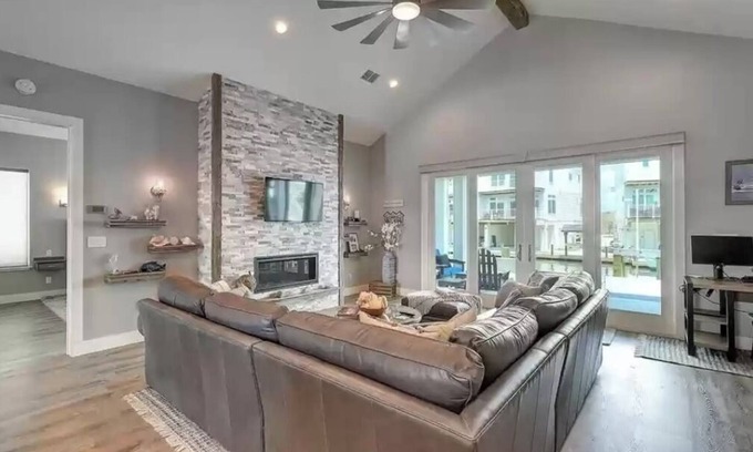 Key Allegro House | Blue Flamingo!