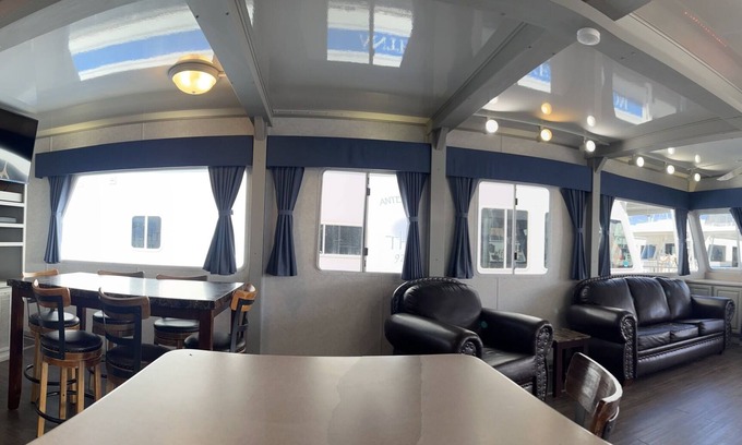 Page Boat Rental | Blue Getaway Lux Houseboat on Lake Powell