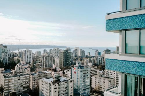 Downtown Vancouver Hotel | Blue Horizon Hotel