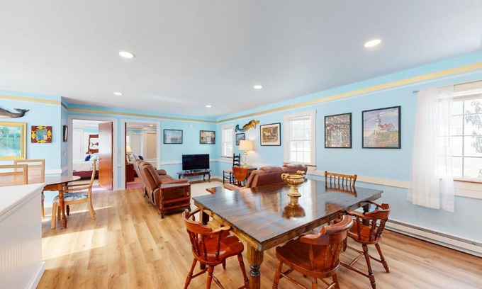 Boothbay Harbor House | Blue Lagoon Escape A&B