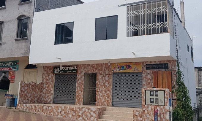 Puerto Baquerizo Moreno House | BLUE LEGS RENT DEPARTMENT