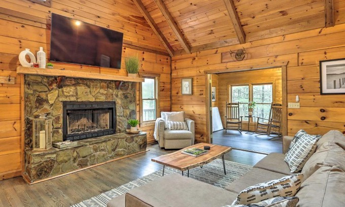 Cherry Log House | Blue Ridge Cabin with Hot Tub, Fire Pit, and Game Room