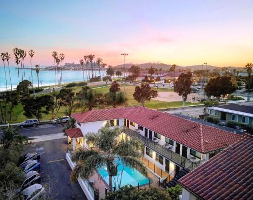 East Beach Hotel | Blue Sands Inn, A Kirkwood Collection Hotel