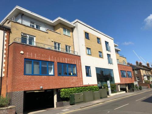 Guildford Apartment | Blue Sky Apartments@ Abbots Yard, Guildford