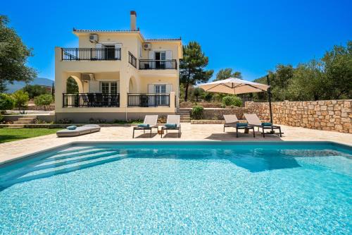 Karavomylos Villa | Blue Villa
