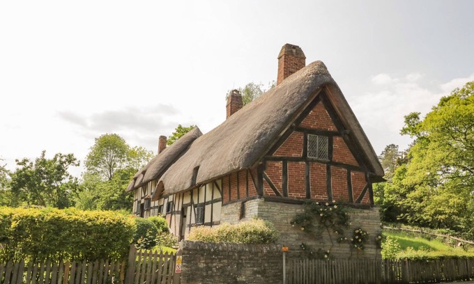 Shottery Cottage | Bluebell Cottage