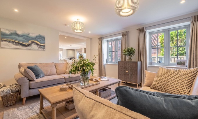 Thornham House | Bluebell Cottage, Thornham, Norfolk