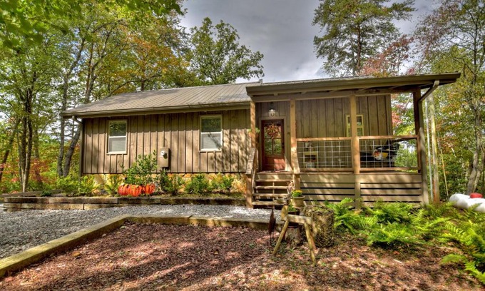 Blue Ridge House | Blueberry Hill - Cuddleup