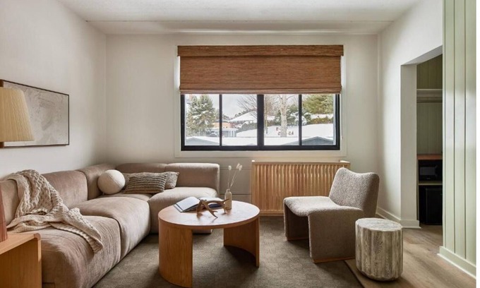 Lake Placid Hotel | Bluebird Lake Placid King Suite l Sleeps 4 Comfortably