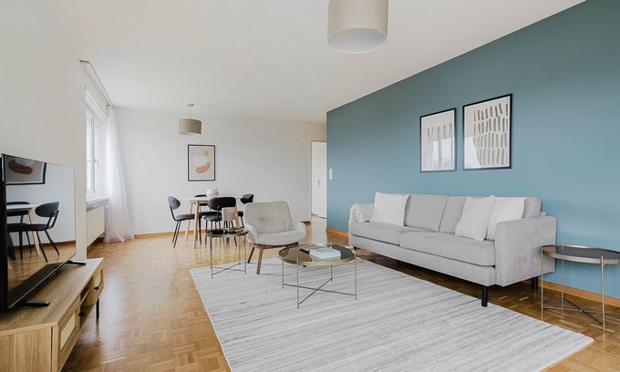 Horgen District Apartment | Blueground | Au, w/d, 3 min to market by bus