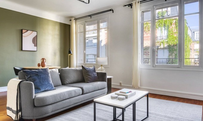 Auteuil Apartment | Blueground | Auteuil, nr Parc de Princes