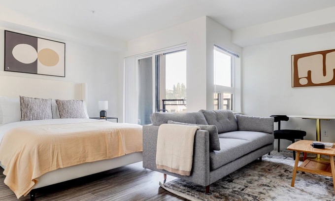 University District Apartment | Blueground | Ravenna, rooftop, nr Lake Washington